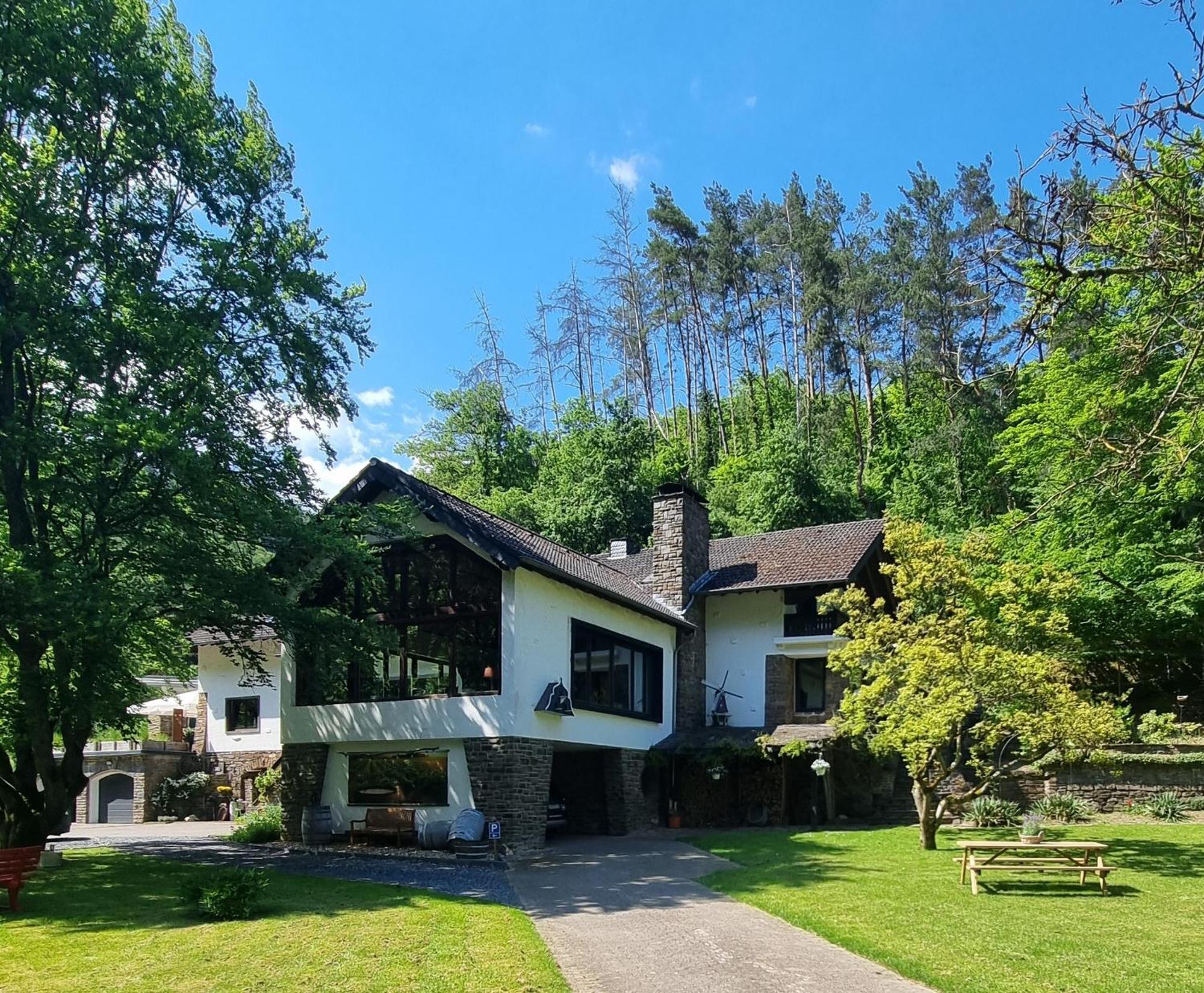 B&B Am Sahrbach Altenahr Eksteriør billede